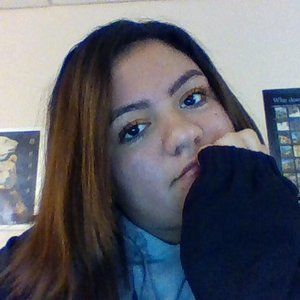 Meet your Posher, Adriana